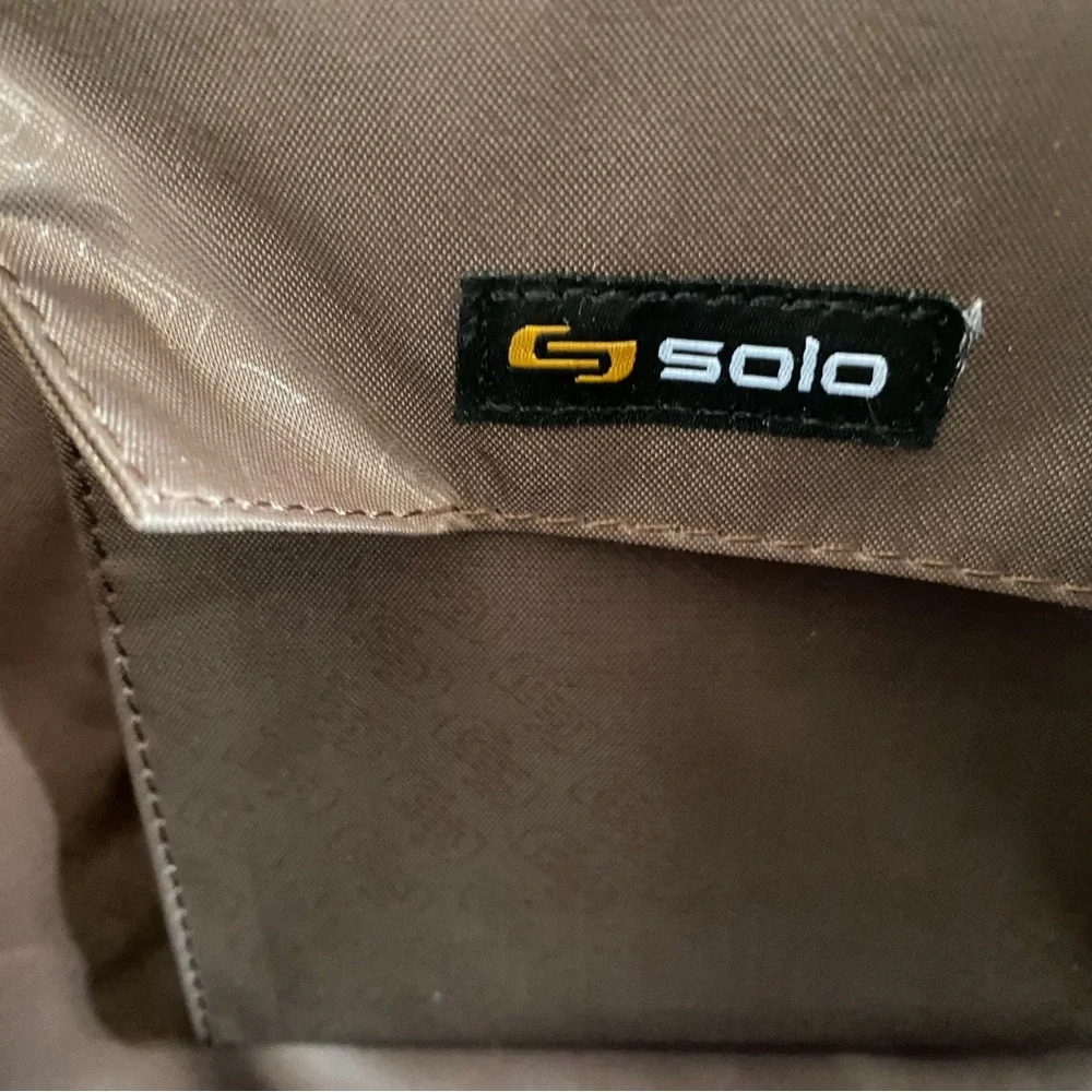 solo Olive Green and Brown Laptop Messenger Bag